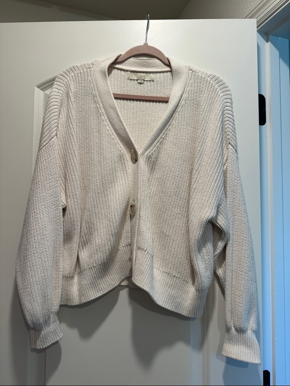 LOFT Cream V-Neck Button Front Cardigan Large 100% Cotton